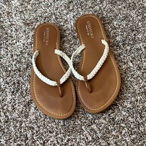 Aeropostale sandals